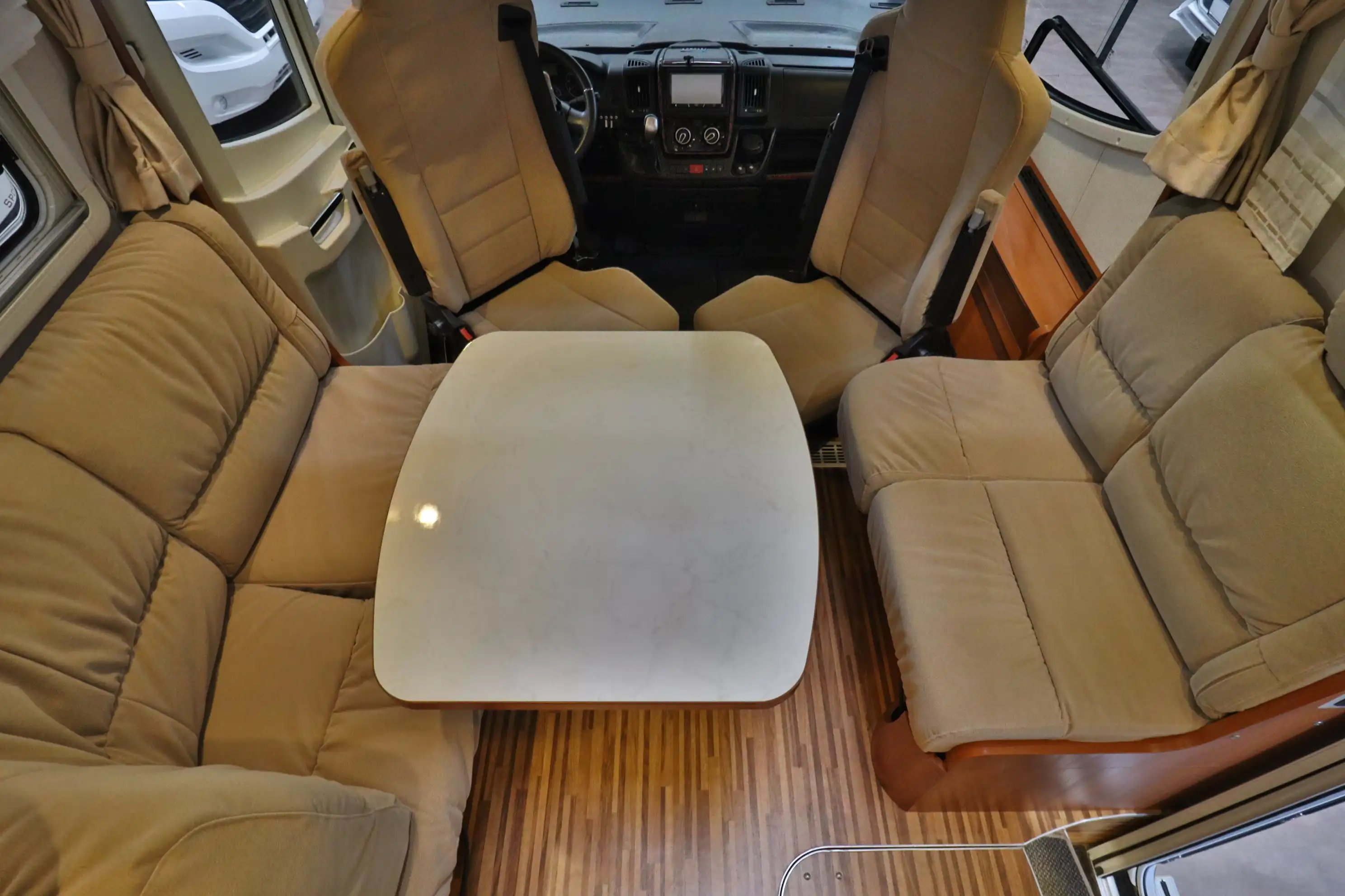 FRANKIA I 680 BD LuxuryClass